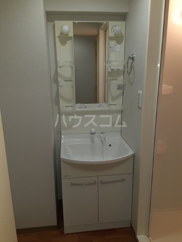 13/28 洗面
