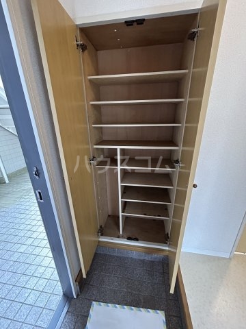 13/30 収納