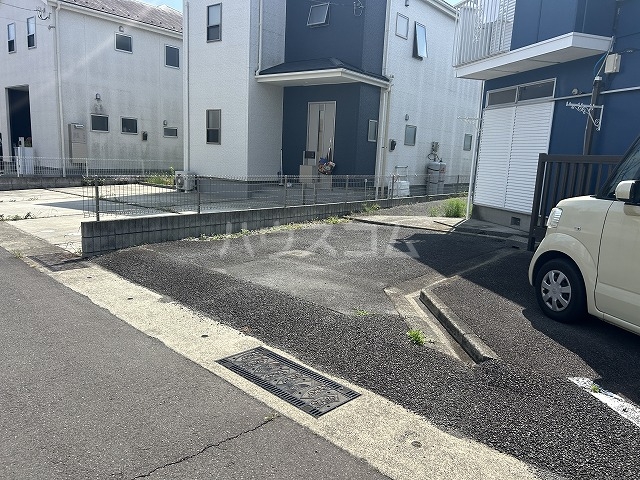 26/30 駐車場
