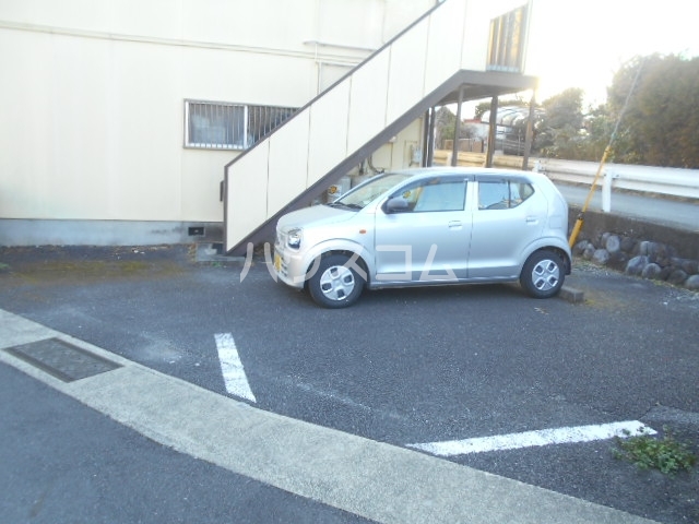 3/7 駐車場