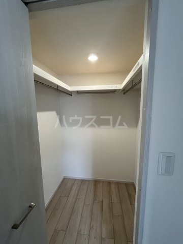 13/30 収納