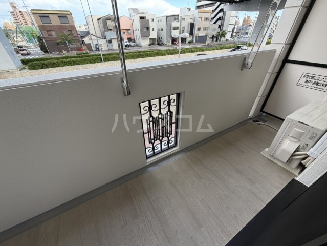 14/27 バルコニー