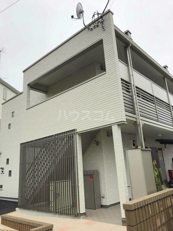 13/13 エントランス