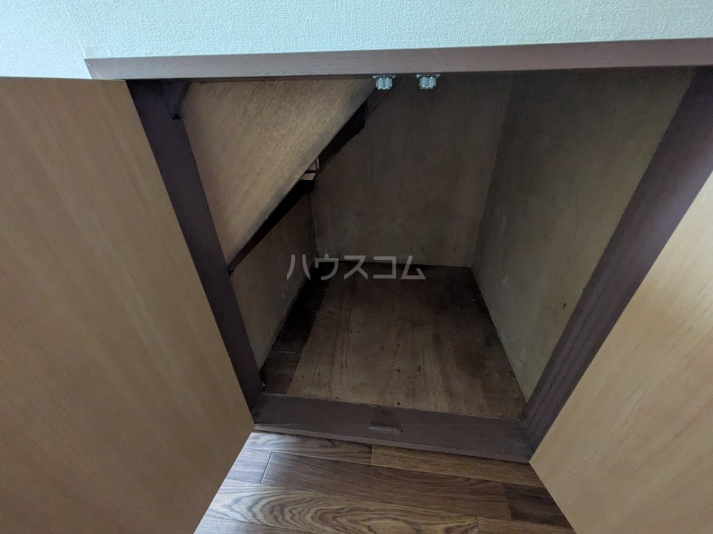 17/30 収納