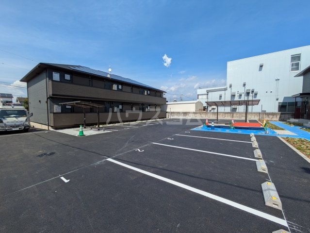 26/30 駐車場