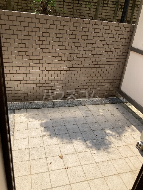 13/25 バルコニー