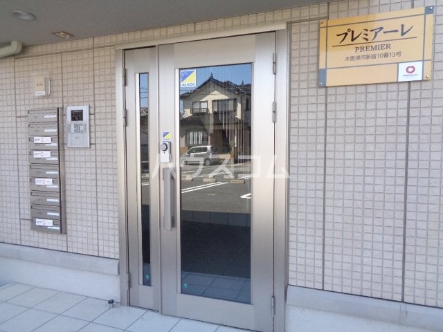 28/30 エントランス