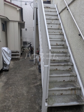 23/30 駐車場