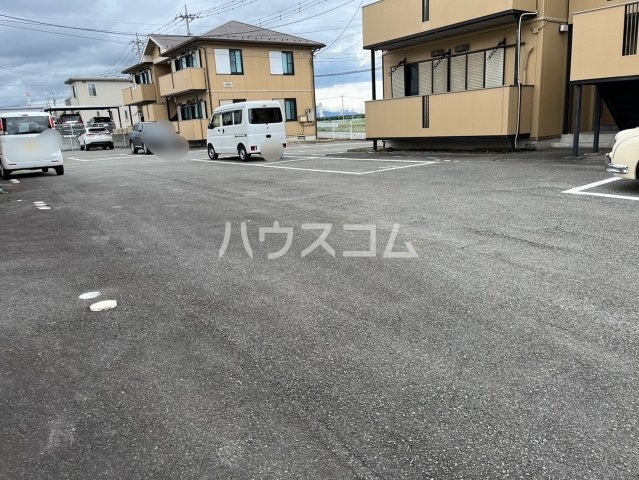 2/2 駐車場
