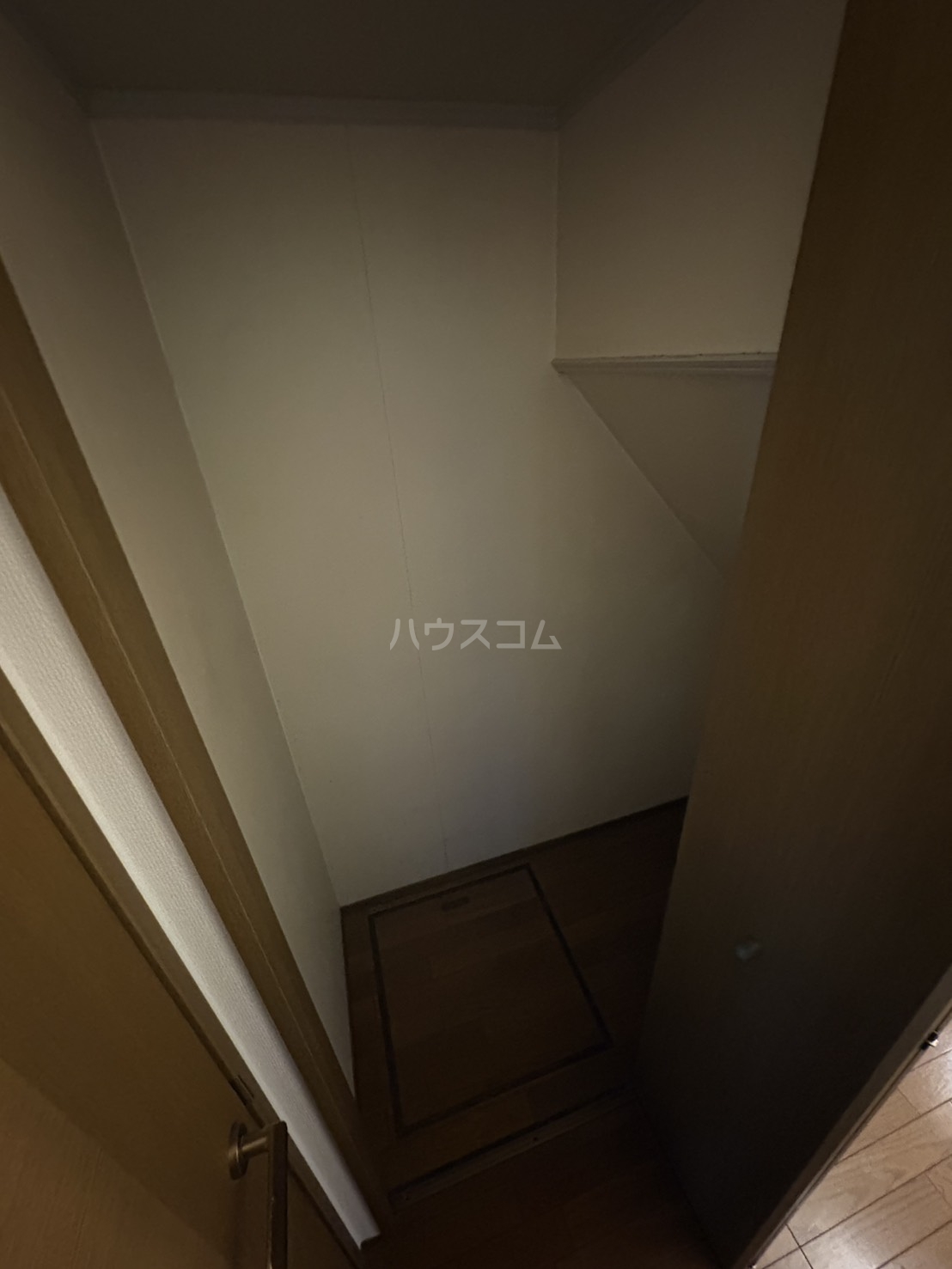 13/30 収納
