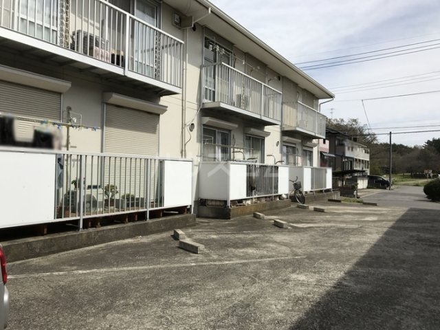 16/17 駐車場