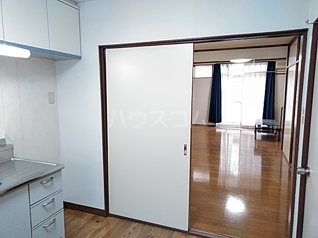 13/30 収納