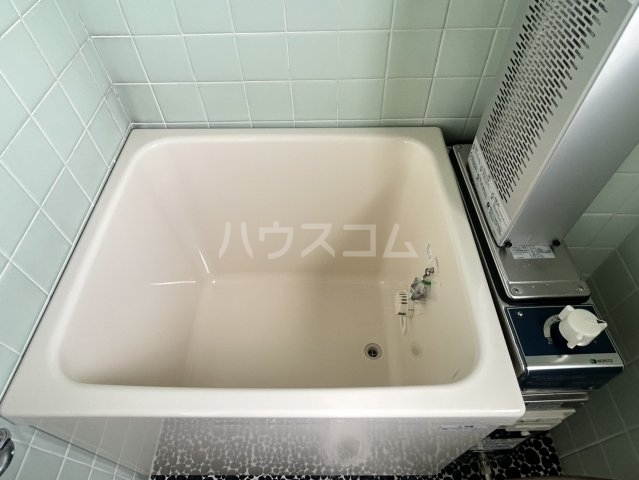 16/30 浴室