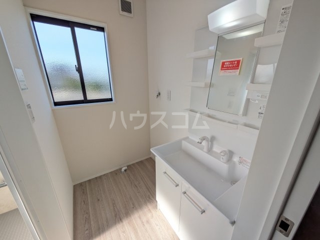 13/28 洗面