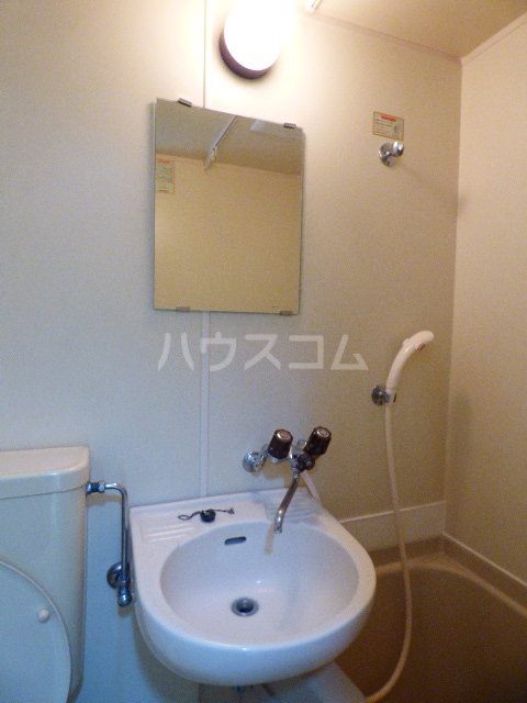 13/30 洗面