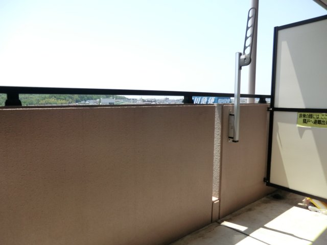 18/28 バルコニー