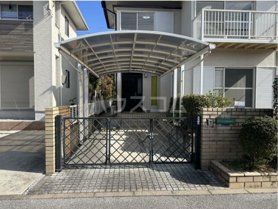 2/6 駐車場
