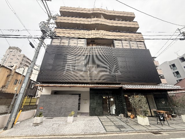 2/8 外観