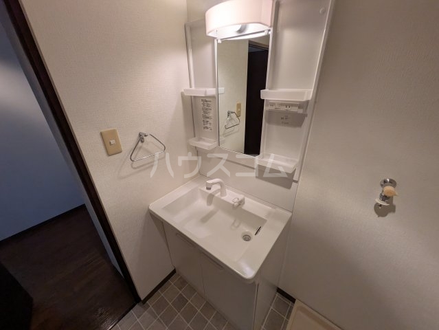 17/30 洗面