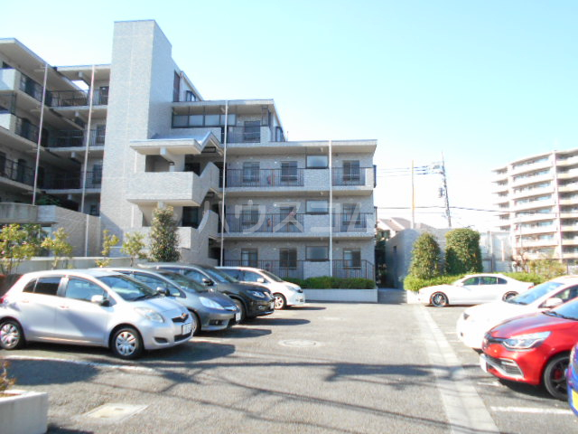 19/28 駐車場
