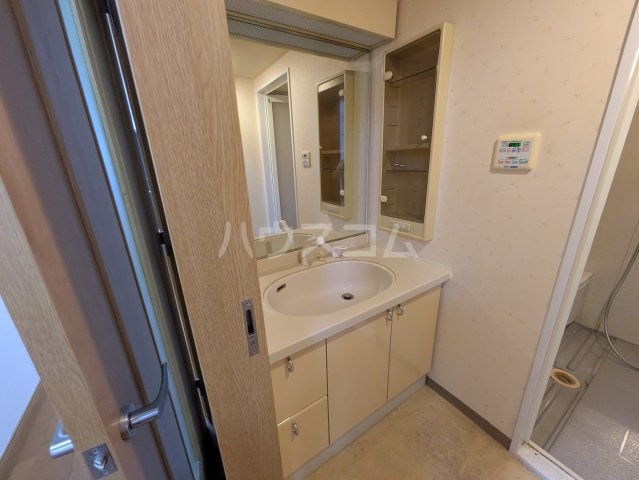 17/30 洗面