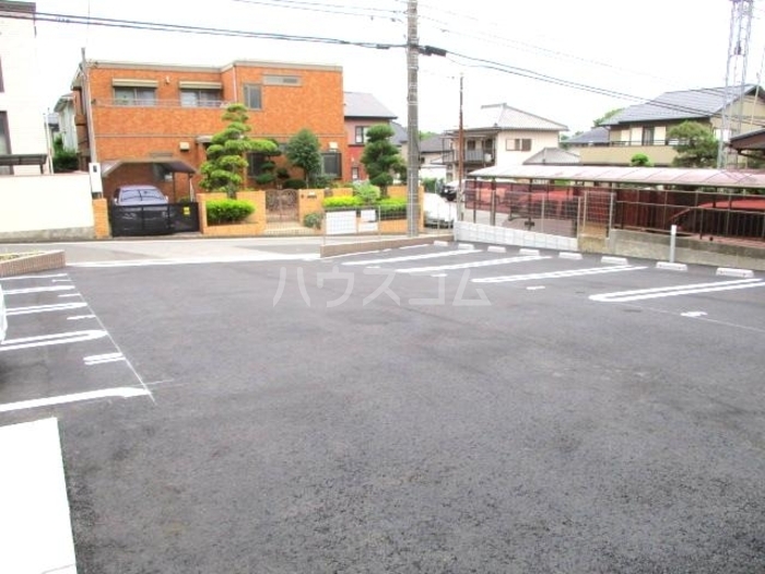 18/20 駐車場