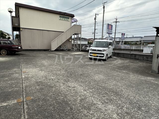 24/26 駐車場