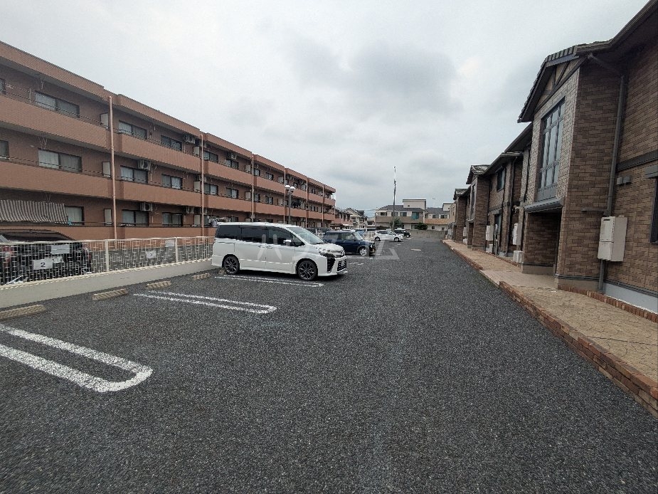 22/30 駐車場
