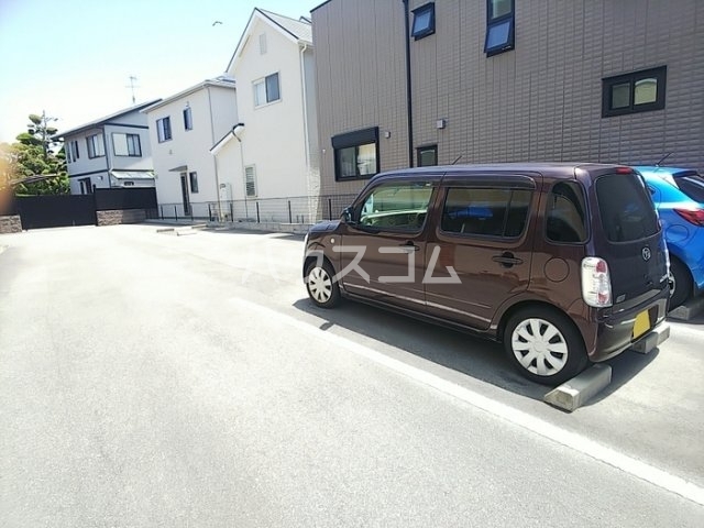 14/16 駐車場