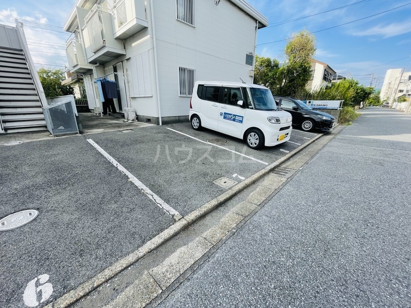 25/26 駐車場