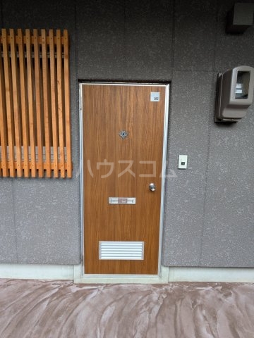 17/27 エントランス