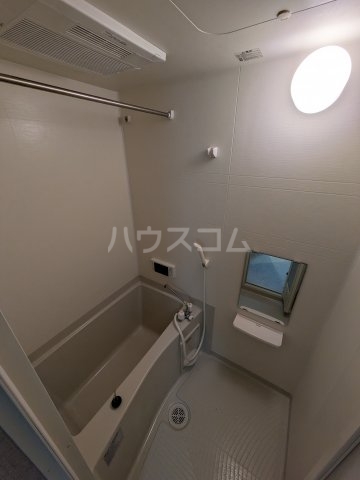 13/30 浴室