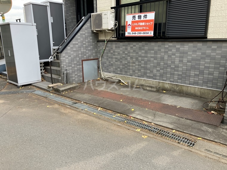 17/27 駐車場
