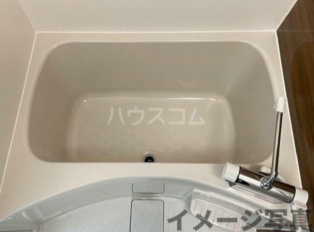 13/27 浴室