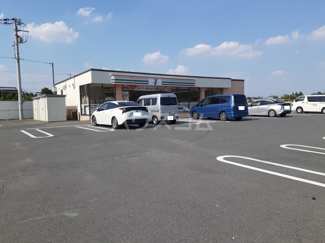 18/28 駐車場