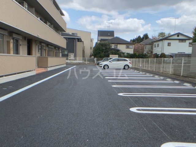 21/24 駐車場