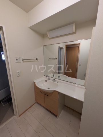 13/28 洗面