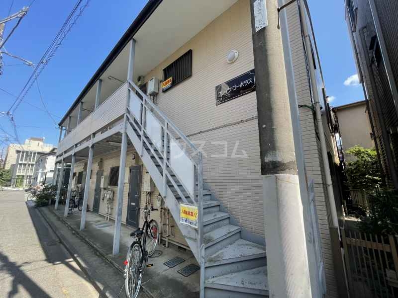 22/24 エントランス