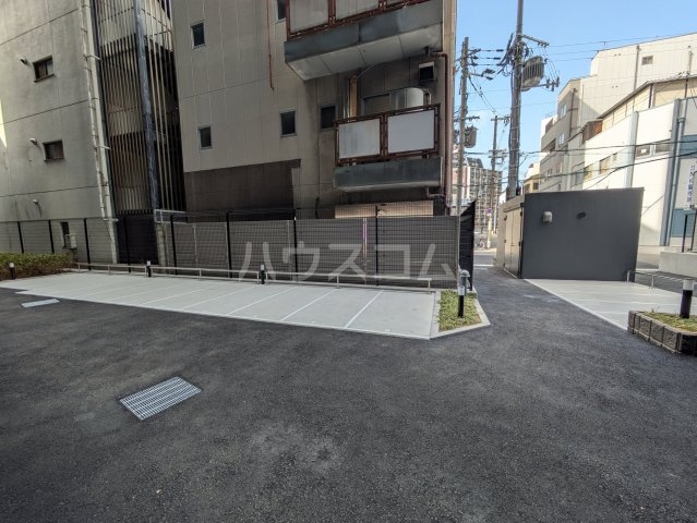 26/30 駐車場