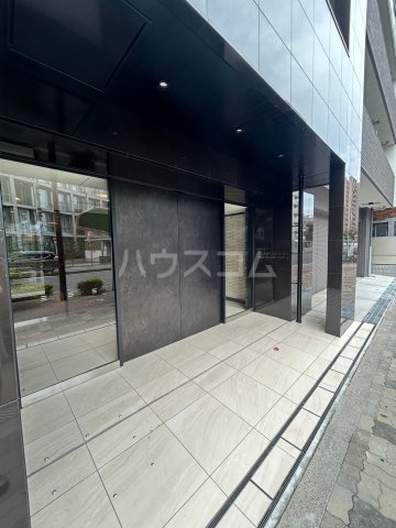 20/30 エントランス