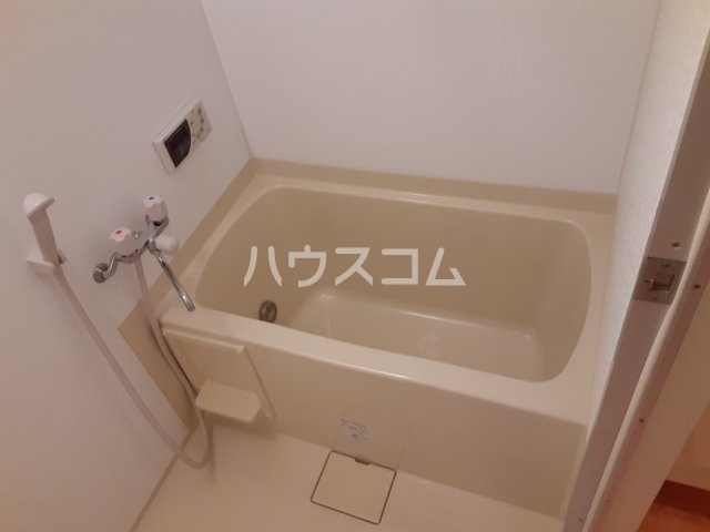 13/30 浴室