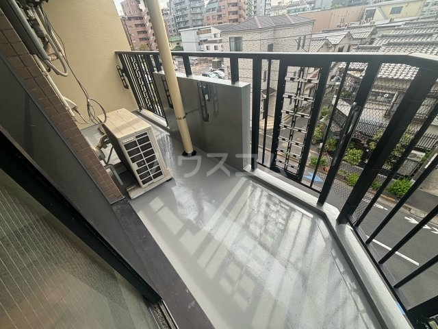 20/30 バルコニー