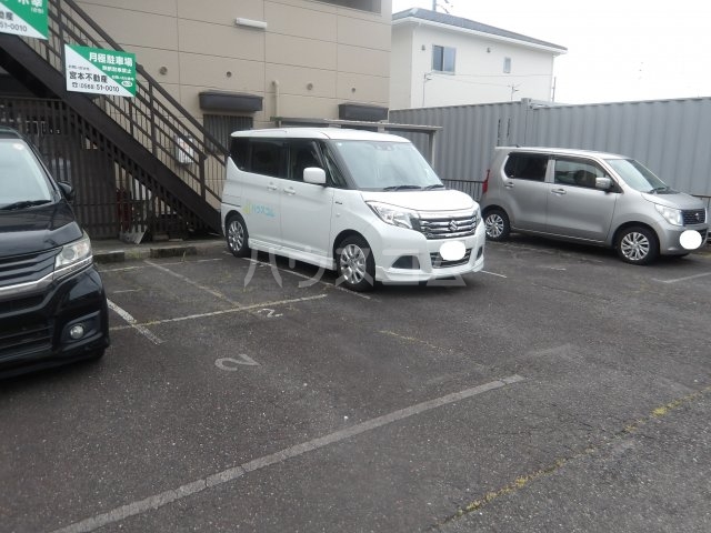 21/26 駐車場