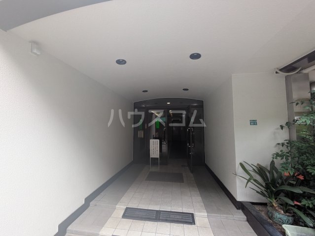 29/30 エントランス