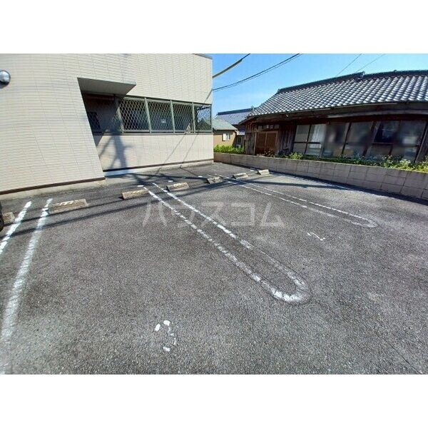 16/26 駐車場