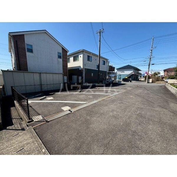 16/26 駐車場