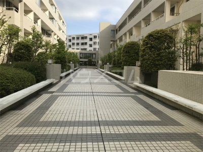 26/30 駐車場