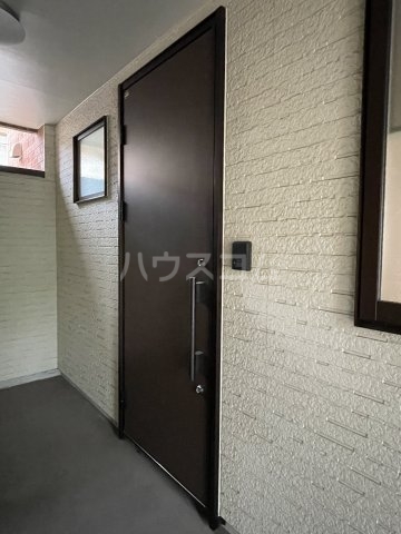 24/30 エントランス