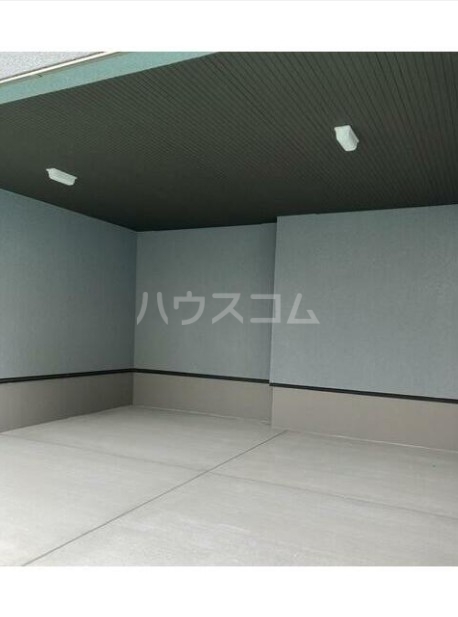 17/18 駐車場