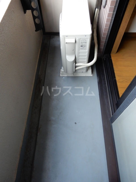 18/27 バルコニー